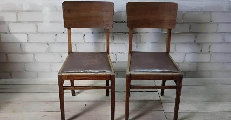 Comment nous avons transformé une vieille chaise usée en un chef-d'œuvre accrocheur