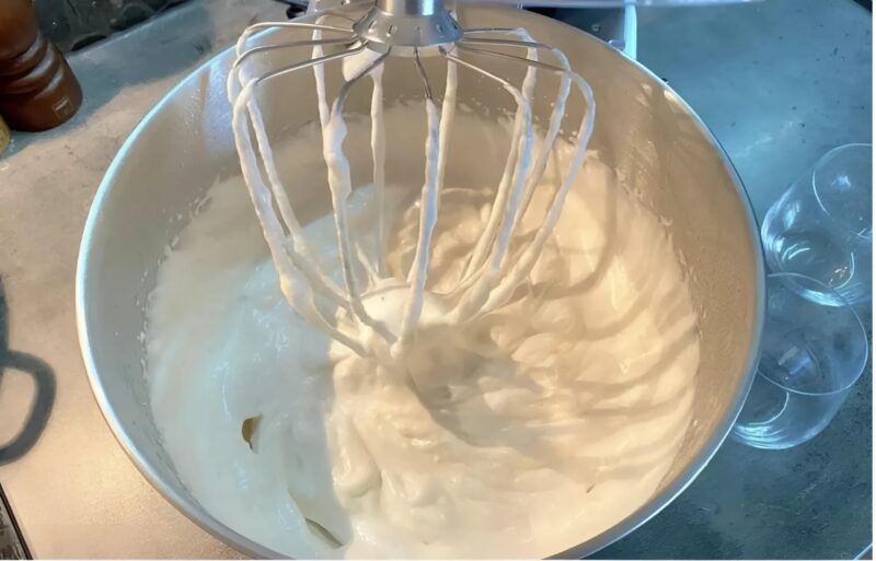 Juste des Pommes et un Ingrédient Secret – Le Dessert le Plus Moelleux que Vous Aurez Jamais Goûté