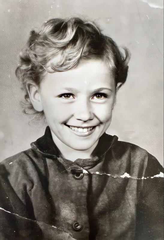 Devinez qui est cette femme extraordinaire autrefois enfant d’une famille pauvre et nombreuse