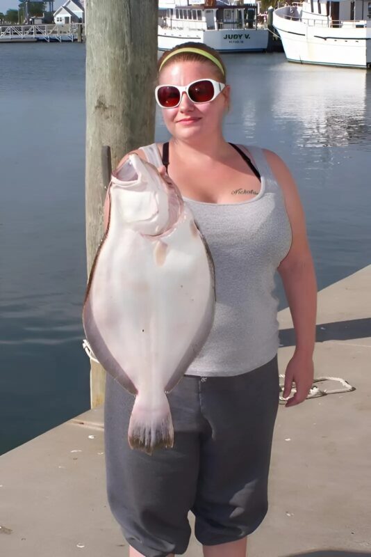 Elle a pris du poids pour plaire à son mari et a atteint 317 kg — Tu ne croiras pas à quoi elle ressemble aujourd’hui après avoir perdu près de 200 kg !