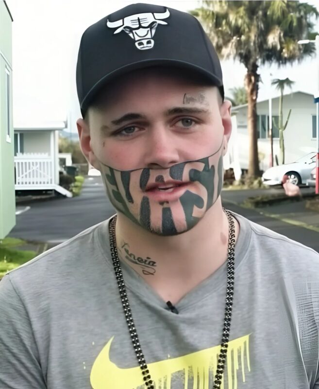 Des erreurs de jeunesse et un simple tatouage ont bouleversé toute son existence
