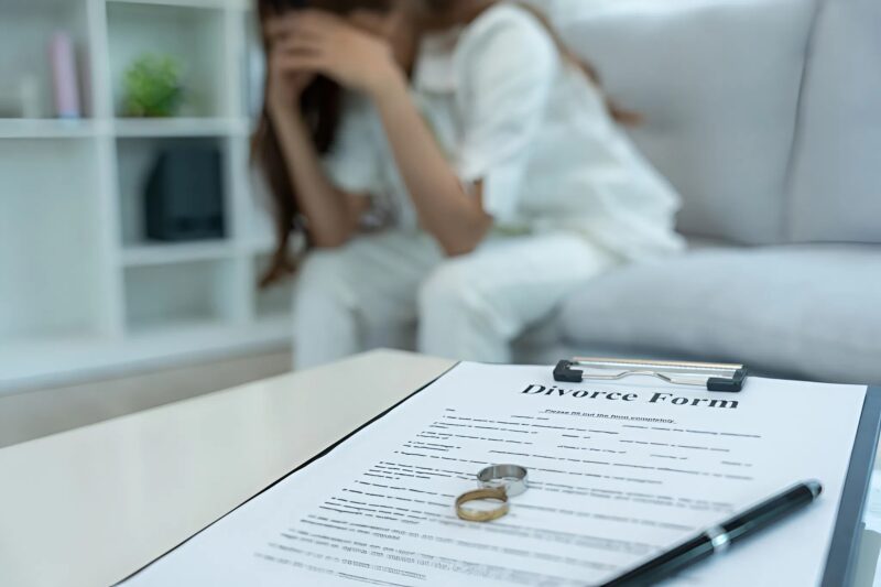 Pendant huit ans, j'ai vécu pour mon mari, cloué dans un fauteuil roulant։ Quand il a enfin commencé à marcher — il a immédiatement demandé le divorce
