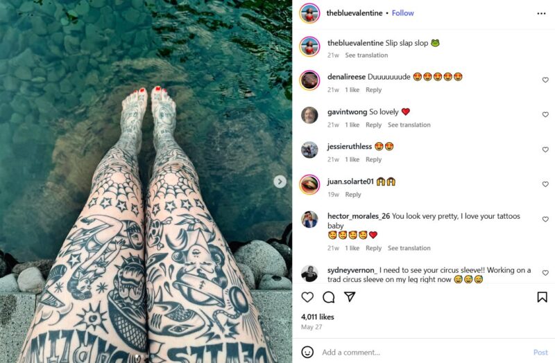 Il y a cinq ans, elle avait peur même d’une aiguille, mais aujourd’hui, son corps est couvert de 250 dessins