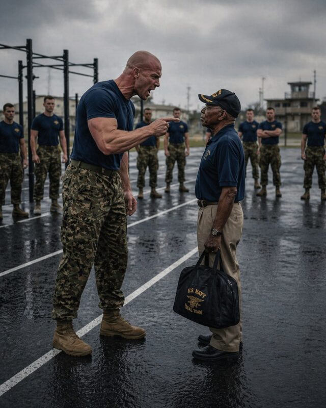 «Qui l’a laissé entrer ?» cria le sergent à l’homme noir âgé pendant l’entraînement des forces spéciales, mais lorsqu’il remarqua le tatouage sur son bras, il pâlit brusquement, recula comme s’il avait été frappé par une décharge électrique et murmura à peine : « Mon Dieu… c’est impossible… »